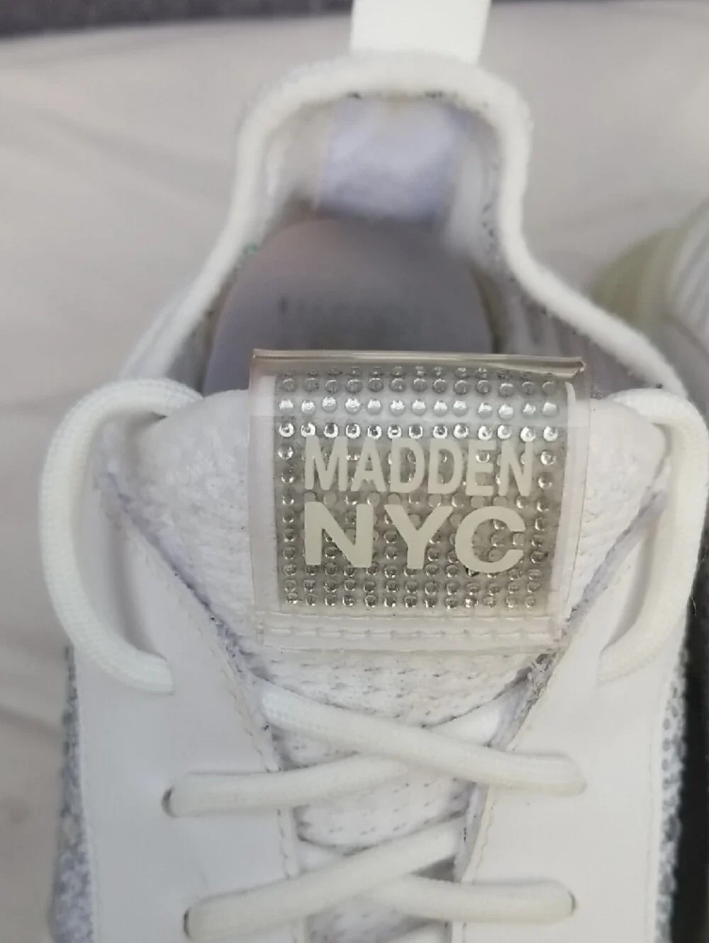 Steve Madden White Mesh & Rhinestone Sneakers Women's 9